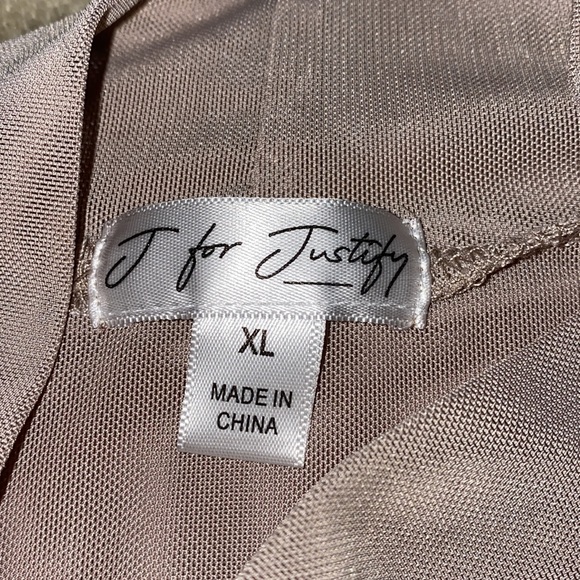 J For Justify Top Size XL - Picture 4 of 9